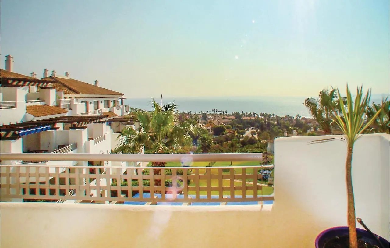 Nice Apartment In Lnea De La Concepcin With 3 Bedrooms, Wifi And Outdoor Swimming Pool 알카이데사 0*,  스페인