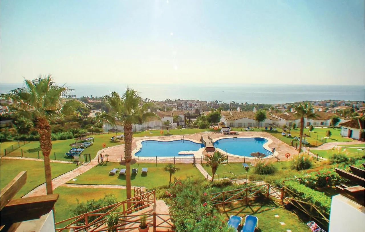 Nice Apartment In Lnea De La Concepcin With 3 Bedrooms, Wifi And Outdoor Swimming Pool 알카이데사 0*,