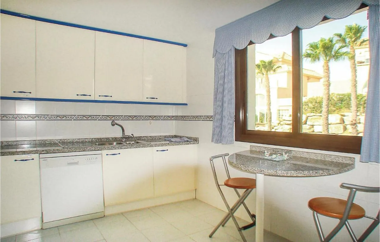 Nice Apartment In Lnea De La Concepcin With 3 Bedrooms, Wifi And Outdoor Swimming Pool 알카이데사